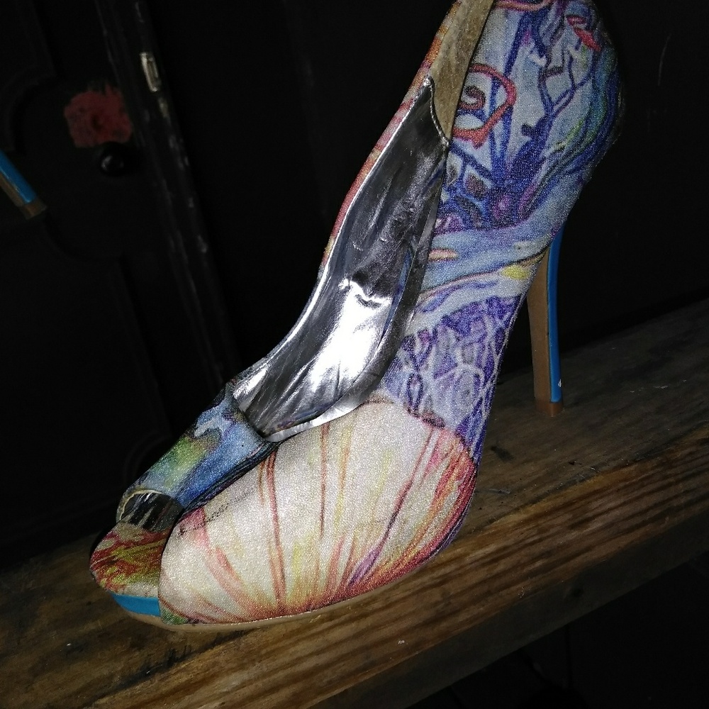White Rose Heels